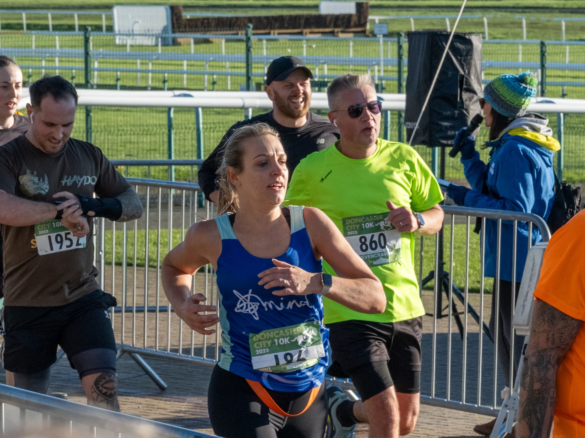 Claire Snowden Bird running at a tarining event as she aims to complete the London Marathon and Fundraise for Mind in Bexley